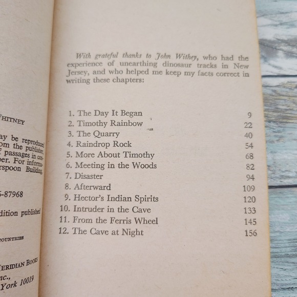 Secret of the Missing Footprint by Phyllis Whitney Signet Vtg YA PB 1974 1st Ed - Picture 10 of 16